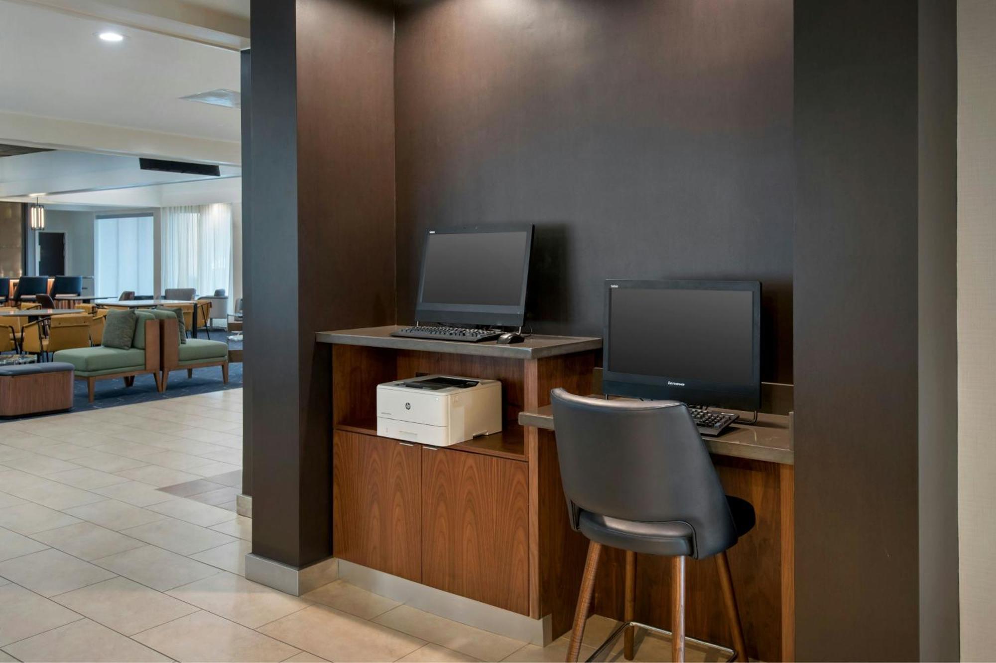 Courtyard By Marriott New Carrollton Landover Exterior foto